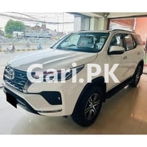 Toyota Fortuner G 2022 for Sale in Lahore