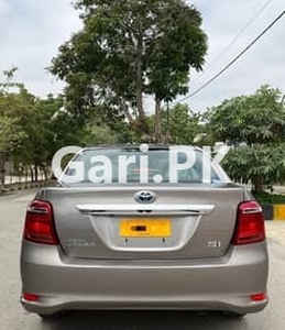 Toyota Corolla Axio 2018 for Sale in Karachi