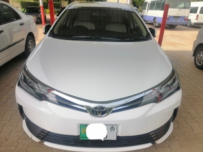2018 toyota corolla for sale in lahore