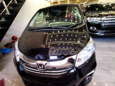 Honda Freed Hybrid 2015