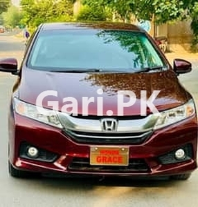 Honda Grace Hybrid 2015 for Sale in Lahore