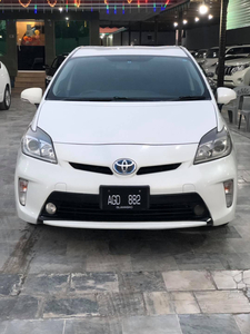 Toyota Prius S 2018