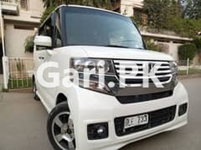 Honda N Box Custom 2014 for Sale in Karachi