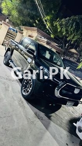 Toyota Hilux Revo V Automatic 3.0 2023 for Sale in Karachi