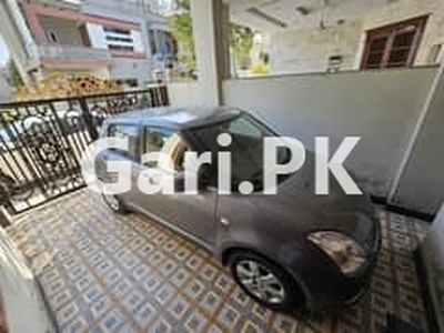 Suzuki Swift 2015 for Sale in Lahore