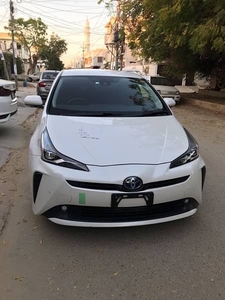 Toyota Prius S package