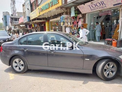 BMW 3 Series 320i 2006 for Sale in Lahore
