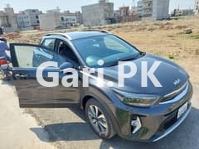 KIA STONIC IVTEC 2022 for Sale in Lahore•