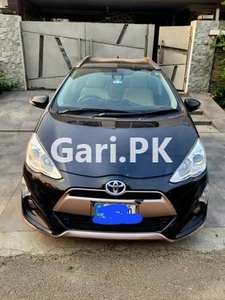Toyota Aqua X Urban 2016 for Sale in Lahore