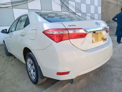 Toyota Corolla GLi 2015 for Sale in Karachi