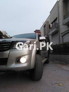 Toyota Hilux D-4D Automatic 2007 for Sale in Islamabad