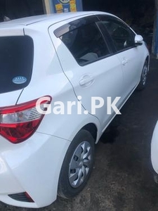 Toyota Vitz F 1.0 2019 for Sale in Jhelum