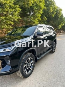 Toyota Fortuner Legender 2023 for Sale in Karachi