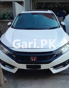 Honda Civic VTi Oriel Prosmatec 2018 for Sale in Johar Town