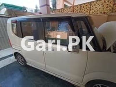 Honda N Box 2012 for Sale in Cantt
