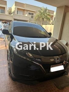 Honda Vezel Hybrid RS Sensing 2020 for Sale in Karachi