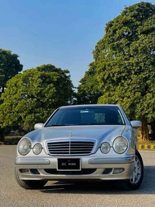 Mercedes Benz E Class 2000 for Sale in Islamabad