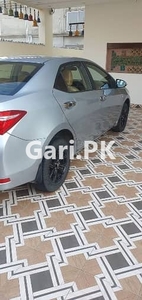 Toyota Corolla GLI 2016 for Sale in Johar Town