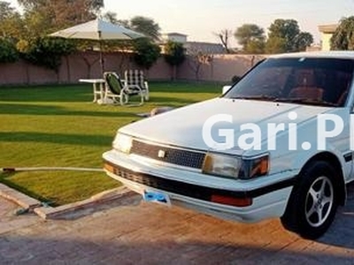 Toyota Corolla SE Saloon 1986 for Sale in Multan