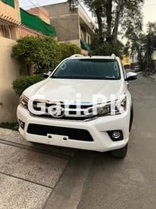 Toyota Hilux 2020 for Sale in Johar Town