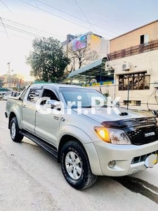 Toyota Hilux D-4D Automatic 2008 for Sale in Islamabad