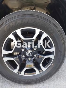 Toyota Hilux Revo V Automatic 2.8 2022 for Sale in Bahawalpur