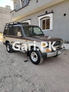 Toyota Land Cruiser 1991 for Sale in Gulberg Greens