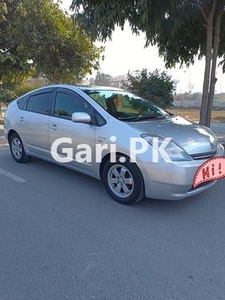 Toyota Prius 2011 for Sale in Gujranwala