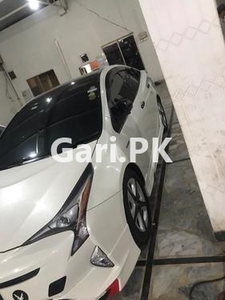 Toyota Prius A Premium 2016 for Sale in Peshawar