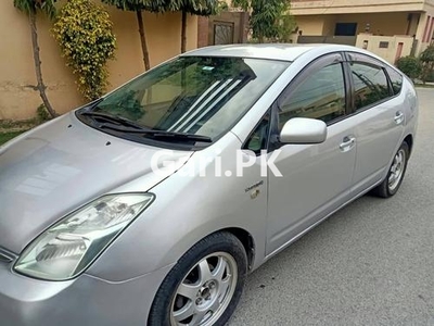 Toyota Prius S Standard Package 1.5 2008 for Sale in Lahore
