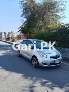 Toyota Vitz 2008 for Sale in Bahria Enclave