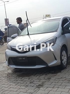 Toyota Vitz F 1.0 2014 for Sale in Peshawar
