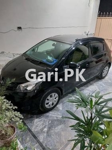 Toyota Vitz F 1.0 2017 for Sale in Muzaffar Gargh