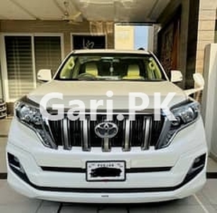 Toyota Prado 2017 for Sale in Lahore