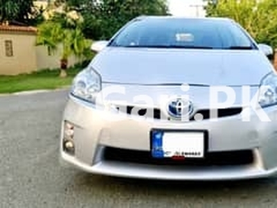 Toyota Prius 2010 for Sale in Lahore•