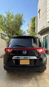 Honda BR-V 2019 manual better than Corolla city
