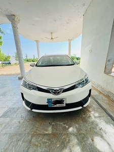Toyota Corolla GLI super white 2020