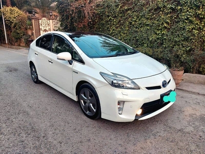 TOYOTA PRIOUS BRAND NEW