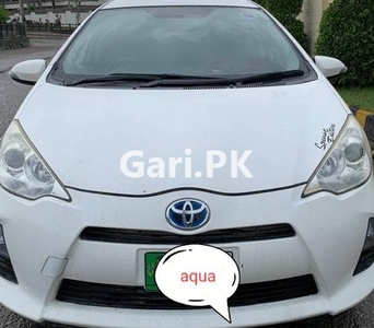 Toyota Aqua S 2014 for Sale in Rawalpindi