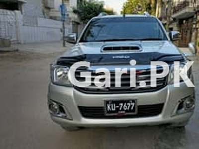 Toyota Hilux 2012 for Sale in Karachi