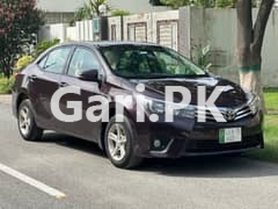 Toyota Corolla GLI 2015 for Sale in Lahore