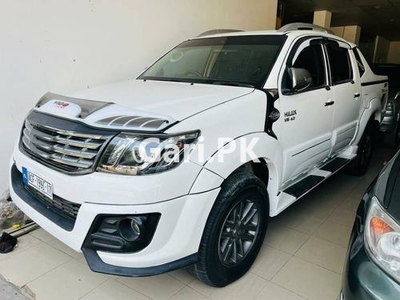 Toyota Hilux 2012 for Sale in Bahawalpur