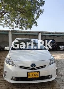 Toyota Prius Alpha 2013 for Sale in Hyderabad