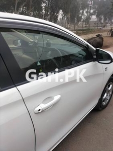 Toyota Yaris GLI MT 1.3 2021 for Sale in Sheikhupura