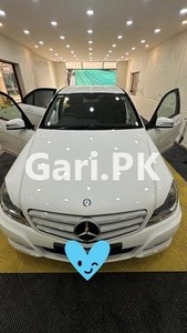 Mercedes Benz C Class C200 2014 for Sale in Islamabad