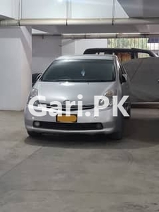 Toyota Prius 2008 for Sale in Karachi