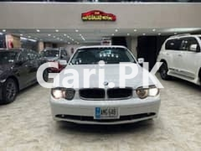 BMW 7 Series 2003 for Sale in Johar Town