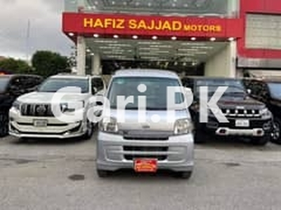 Daihatsu Hijet 2012 for Sale in Johar Town