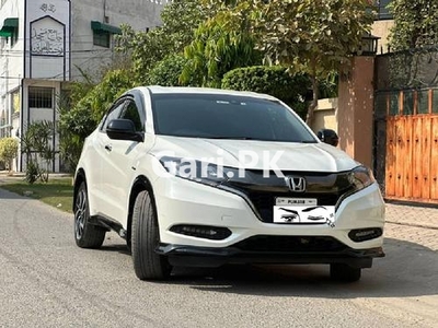 Honda Vezel Hybrid RS Sensing 2016 for Sale in Lahore