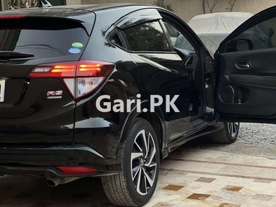 Honda Vezel Hybrid RS Sensing 2016 for Sale in Peshawar